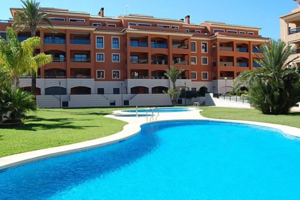 דניה Hogar Brisa De Las Marinas Acogedor Apartamento Con Amplia Terraza Y Acceso Directo A Las Piscinas-Comfortable Apartment With Spacious Terrace And Direct Pool Access מראה חיצוני תמונה