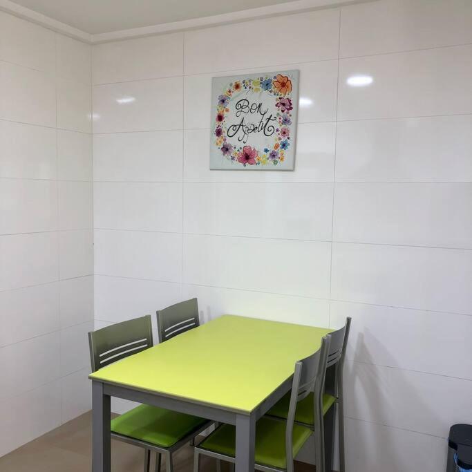 דניה Hogar Brisa De Las Marinas Acogedor Apartamento Con Amplia Terraza Y Acceso Directo A Las Piscinas-Comfortable Apartment With Spacious Terrace And Direct Pool Access מראה חיצוני תמונה